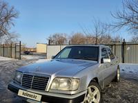 Mercedes-Benz E 220 1993 года за 2 500 000 тг. в Караганда