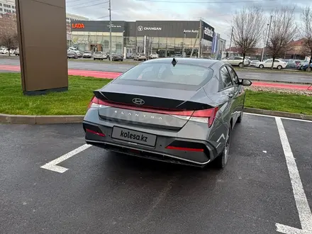 Hyundai Elantra 2023 года за 8 900 000 тг. в Шымкент – фото 7