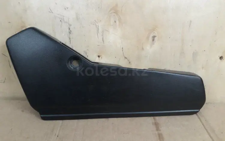 Пластик сидения w140 правая за 6 000 тг. в Алматы