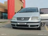 Volkswagen Sharan 2003 года за 3 600 000 тг. в Актобе – фото 5