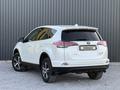 Toyota RAV4 2016 годаүшін11 800 000 тг. в Актобе – фото 4