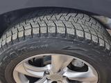 Toyota RAV4 2015 года за 9 700 000 тг. в Актау – фото 3