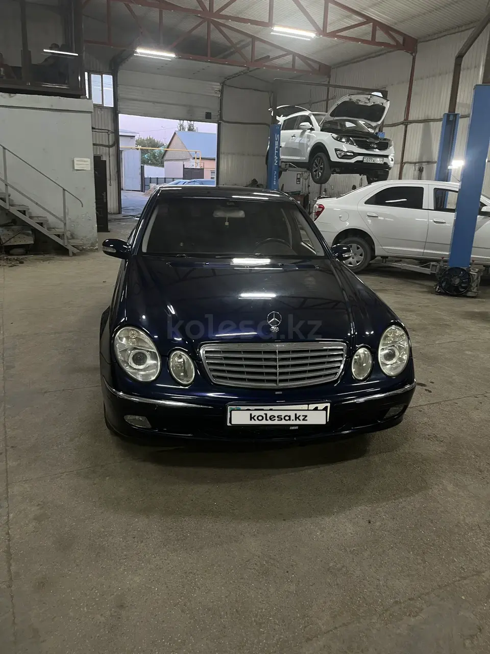 Mercedes-Benz E-Class, 2002