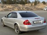 Mercedes-Benz E 200 2003 года за 5 800 000 тг. в Усть-Каменогорск – фото 4