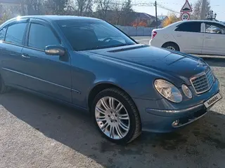 Mercedes-Benz E 320