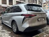 Toyota Sienna 2021 года за 29 500 000 тг. в Алматы – фото 3