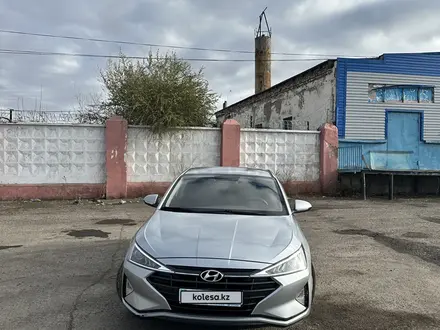 Hyundai Elantra 2020 года за 7 900 000 тг. в Караганда – фото 2