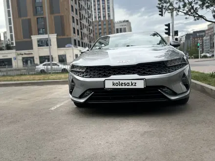 Kia K5 2022 года за 11 000 000 тг. в Астана – фото 2
