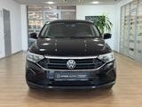 Volkswagen Polo 2020 года за 6 990 000 тг. в Алматы – фото 2