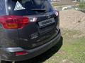 Toyota RAV4 2015 года за 8 500 000 тг. в Актобе – фото 4