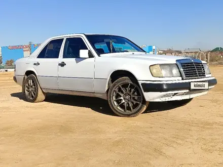 Mercedes-Benz E 230 1990 года за 2 500 000 тг. в Астана – фото 6