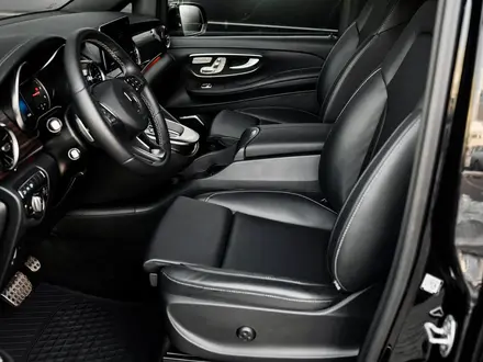 Mercedes-Benz V 300 2024 года за 57 500 000 тг. в Астана – фото 25