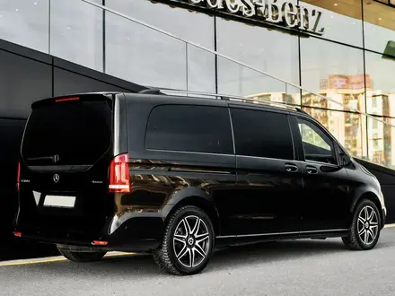 Mercedes-Benz V 300 2024 года за 57 500 000 тг. в Астана – фото 40