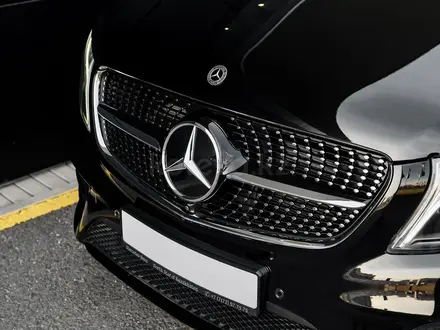Mercedes-Benz V 300 2024 года за 57 500 000 тг. в Астана