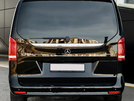Mercedes-Benz V 300 2024 года за 57 500 000 тг. в Астана – фото 44