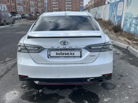 Toyota Camry 2020 года за 15 200 000 тг. в Кызылорда – фото 2