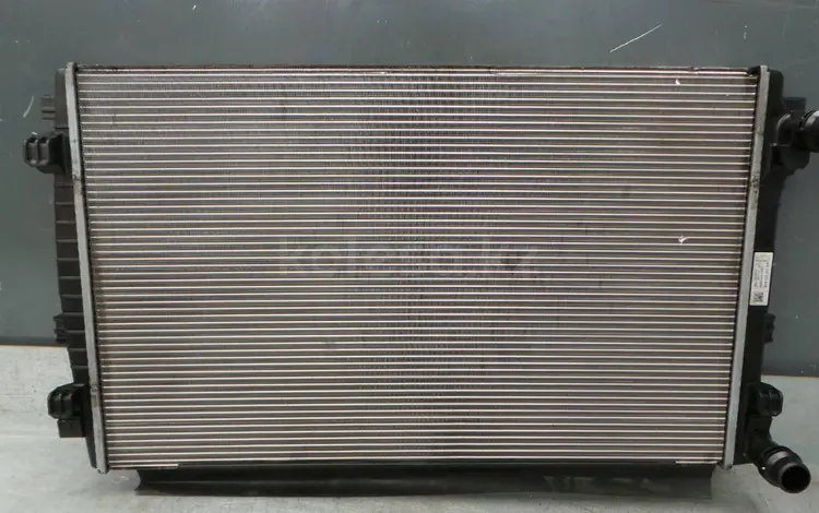 Радиатор охлаждения двигателя Skoda Octavia A за 26 000 тг. в Атырау