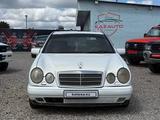 Mercedes-Benz E 240 1998 года за 2 000 000 тг. в Кокшетау – фото 3