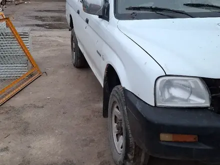 Mitsubishi L200 2004 года за 1 600 000 тг. в Атырау – фото 4