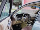 Toyota Avalon 1997 года за 2 500 000 тг. в Алматы – фото 4