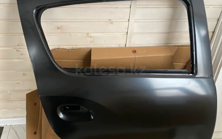 Дверь задняя правая 821002434Rүшін128 000 тг. в Астана