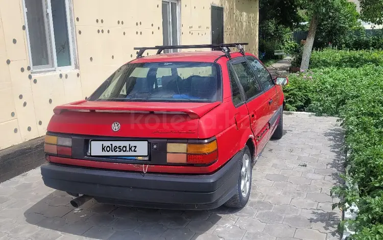 Volkswagen Passat 1991 годаfor800 000 тг. в Караганда