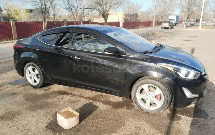 Hyundai Elantra 2015 года за 3 300 000 тг. в Уральск