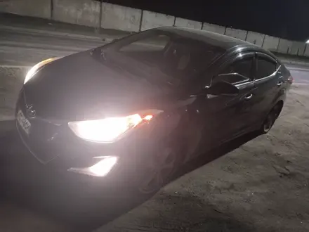 Hyundai Elantra 2015 года за 3 300 000 тг. в Уральск – фото 6