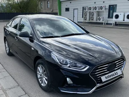 Hyundai Sonata 2019 года за 8 200 000 тг. в Алматы – фото 4