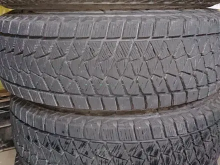 Зимние шины Bridgestone Blizzak за 180 000 тг. в Усть-Каменогорск