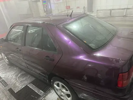 SEAT Toledo 1998 года за 700 000 тг. в Астана – фото 5