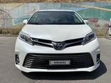 Toyota Sienna 2015 года за 14 200 000 тг. в Алматы