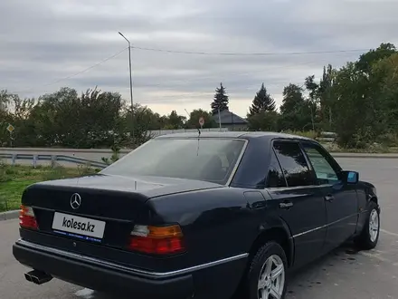 Mercedes-Benz E 230 1992 года за 2 000 000 тг. в Алматы – фото 3