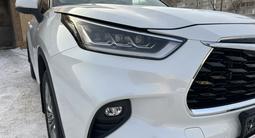 Toyota Highlander 2026 года за 31 900 000 тг. в Петропавловск – фото 4