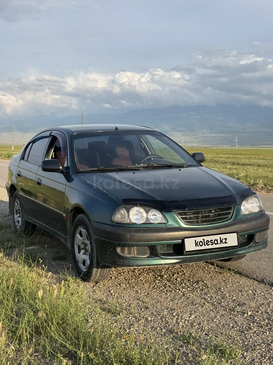 Toyota Avensis, 1999