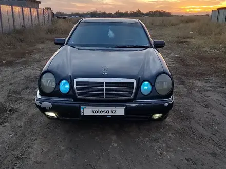 Mercedes-Benz E 280 1996 года за 3 000 000 тг. в Алматы