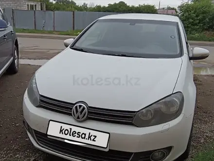 Volkswagen Golf 2011 года за 3 800 000 тг. в Астана