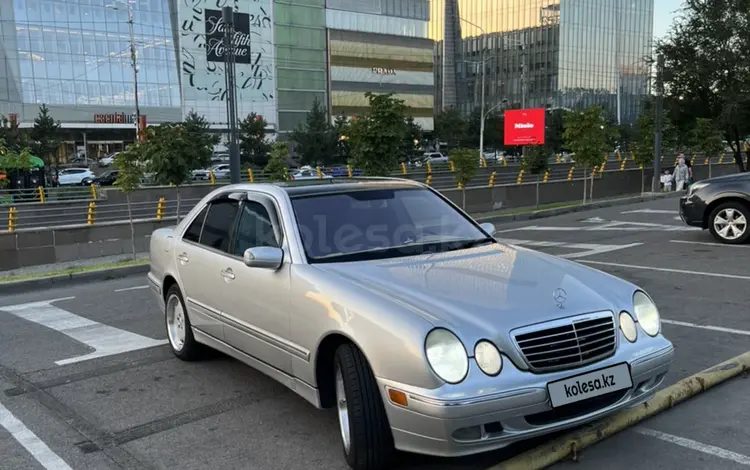 Mercedes-Benz E 320 2001 годаfor6 200 000 тг. в Алматы