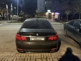 BMW 750 2010 года за 6 000 000 тг. в Алматы – фото 2
