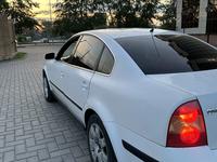 Volkswagen Passat 2002 годаүшін2 300 000 тг. в Семей