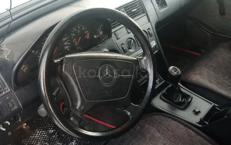 Mercedes-Benz C 200 1994 года за 600 000 тг. в Астана