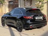 Infiniti FX35 2009 года за 11 500 000 тг. в Шымкент – фото 2