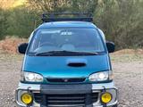 Mitsubishi Delica 1997 годаүшін3 500 000 тг. в Алматы