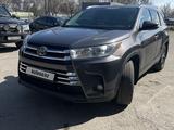 Toyota Highlander 2018 года за 17 500 000 тг. в Алматы