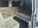 Volkswagen Multivan 2006 года за 8 500 000 тг. в Караганда – фото 4
