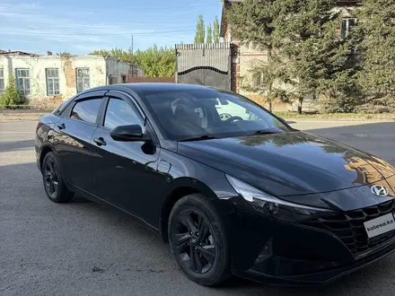 Hyundai Elantra 2021 года за 7 800 000 тг. в Семей