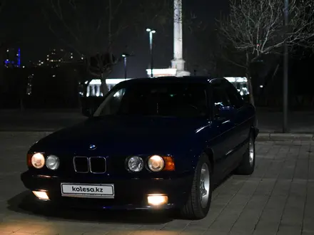 BMW 520 1993 года за 2 300 000 тг. в Астана – фото 3