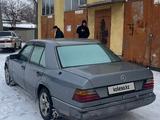 Mercedes-Benz E 200 1992 года за 1 250 000 тг. в Караганда – фото 5