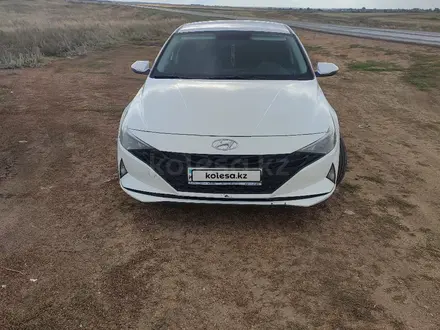 Hyundai Elantra 2022 года за 9 300 000 тг. в Кокшетау – фото 4