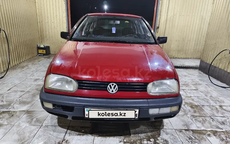 Volkswagen Golf 1993 года за 1 100 000 тг. в Актобе
